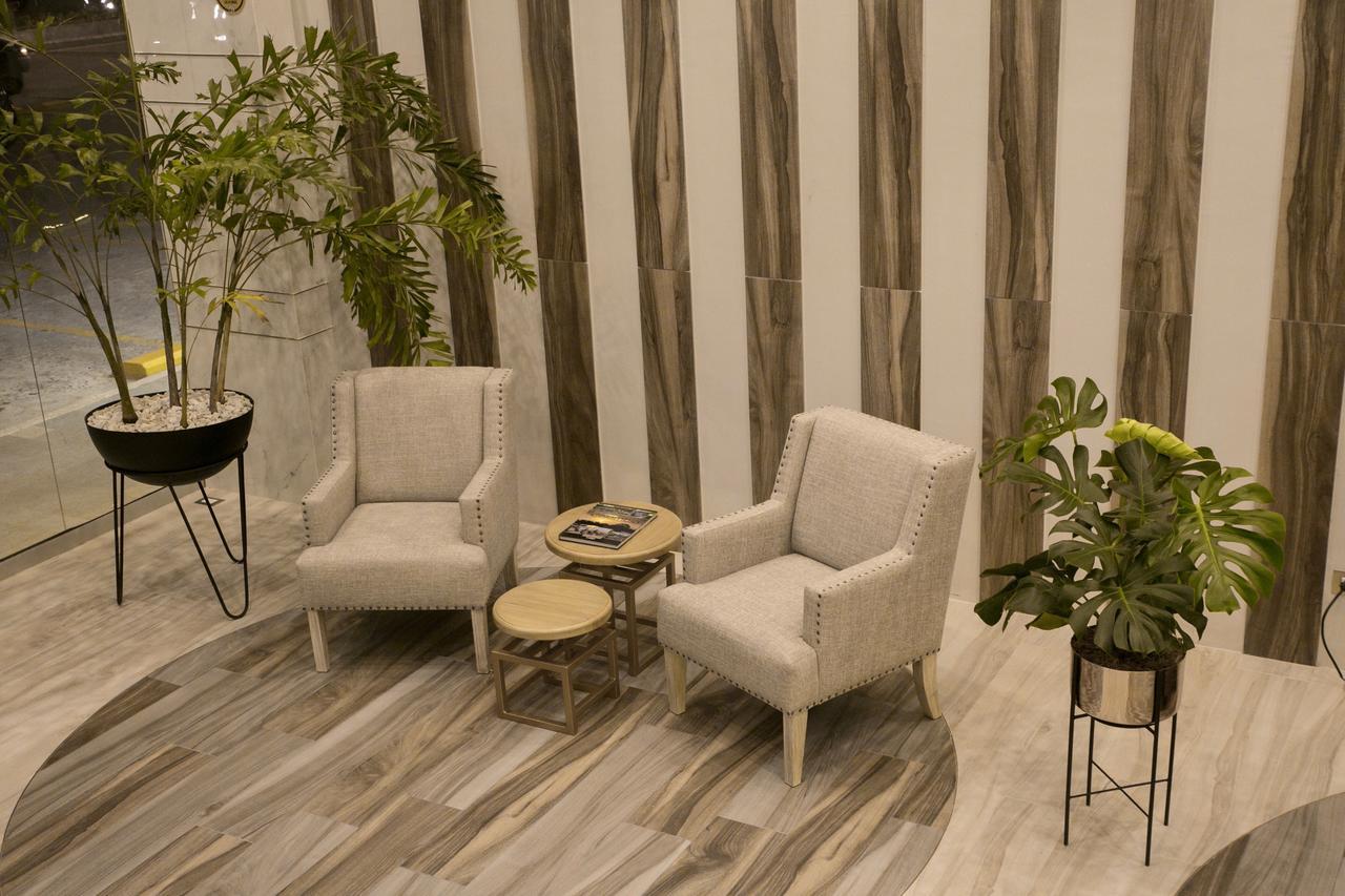 Hotel Sexta Avenida Inn Монтерия Экстерьер фото