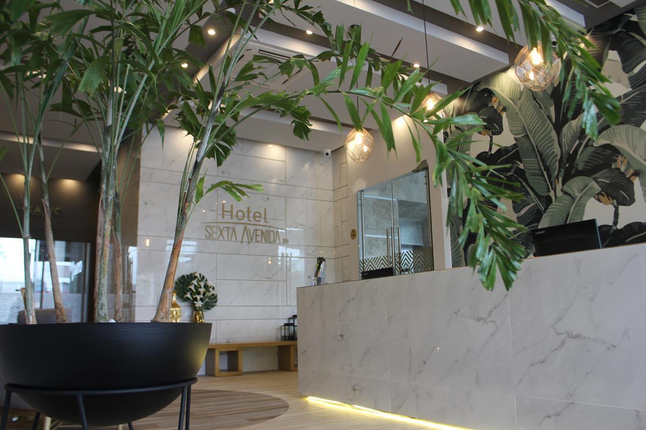 Hotel Sexta Avenida Inn Монтерия Экстерьер фото